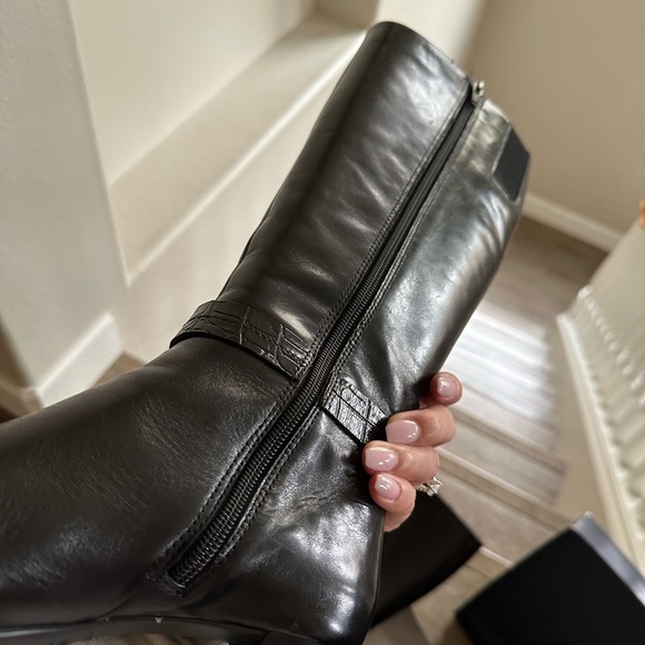 Anne Klein boots - Picture 5 of 10